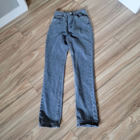 WeWoreWhat Icon Rigid Ultra High Waist Straight Leg Jeans in Grey - Picture 4 of 13